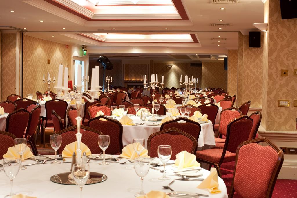 คาร์เนกี คอร์ท โฮเทล Hotel ซอร์ดส์ ภายนอก รูปภาพ