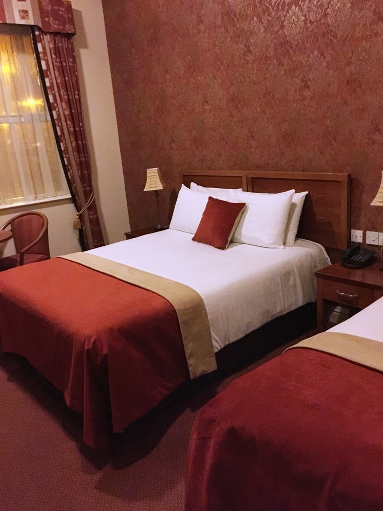 คาร์เนกี คอร์ท โฮเทล Hotel ซอร์ดส์ ภายนอก รูปภาพ