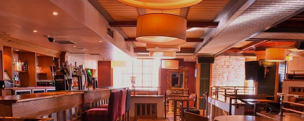 คาร์เนกี คอร์ท โฮเทล Hotel ซอร์ดส์ ภายนอก รูปภาพ